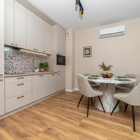 Oasis Strzelecka 57 דירה *
