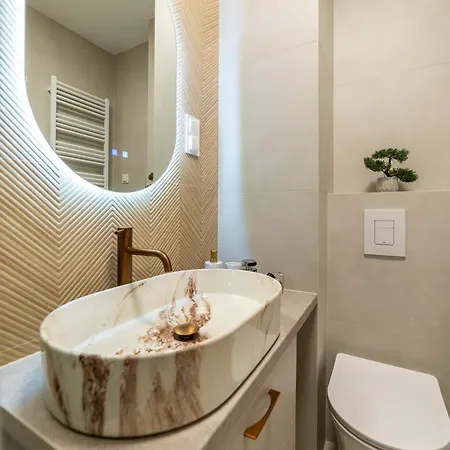 Oasis Strzelecka 57 בידגוז'יז'