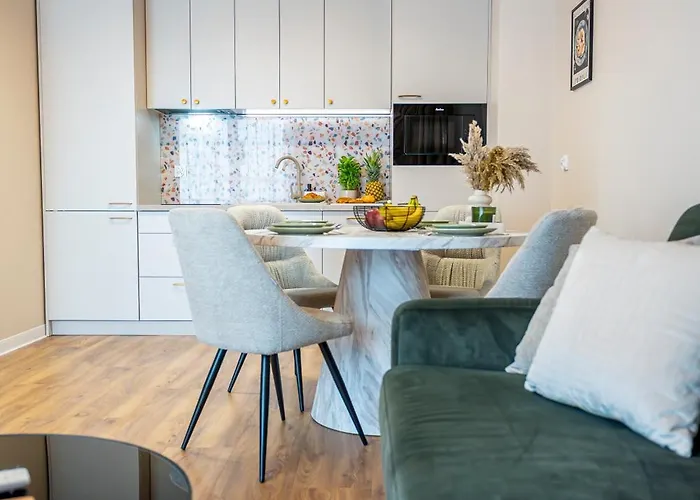 Apartament Oasis Strzelecka 57 *