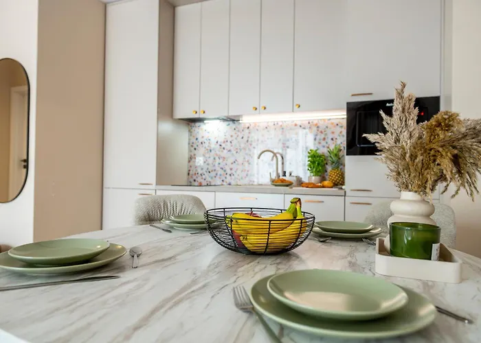 Apartament Oasis Strzelecka 57 *